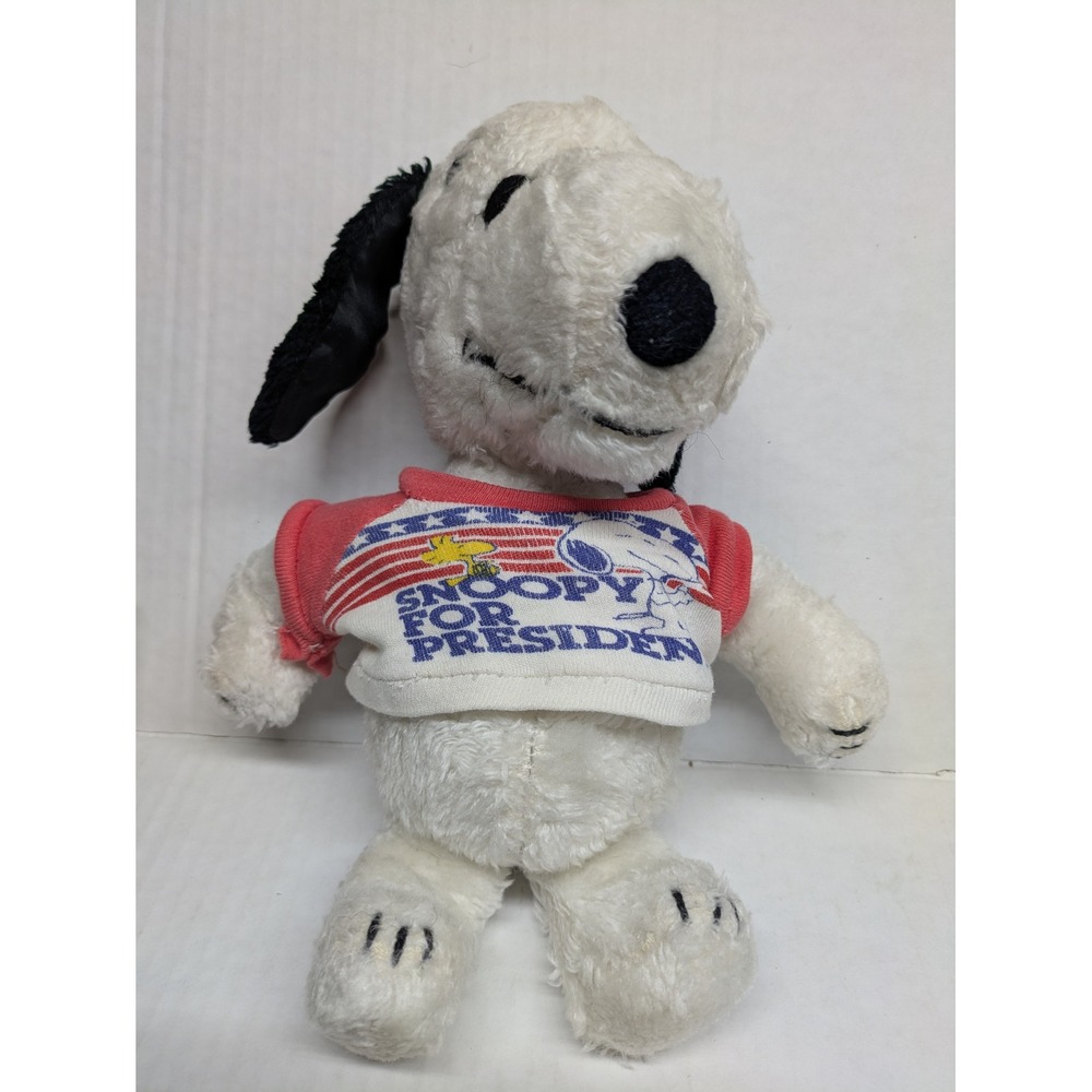 United Feature Syndicate Snoopy For President T-shirt Plush Vintage Peanuts 1968